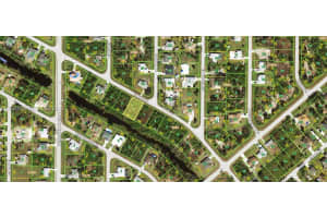 7329 Se Regina Dr Port Charlotte, FL 34224 - MLS#A12004824