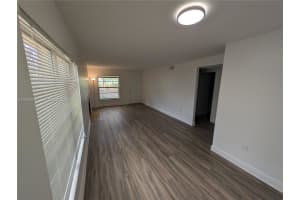 14315 Hanging Moss Cir APT 101, Tampa, FL 33613, - MLS#A12004833