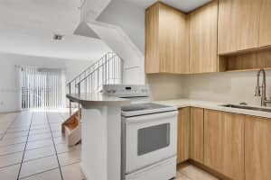 8650 SW 67th Ave APT 1025, Miami, FL 33143, - MLS#A12004837