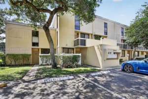 2931 Sw 87th Ter 1913, Davie