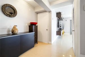 126 Golden Isles Dr APT 32A, Hallandale Beach, FL 33009, - MLS#A12004877