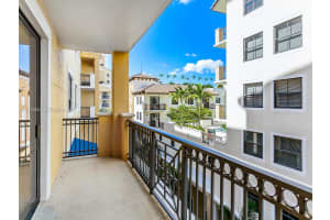 8390 SW 72nd Ave APT 423, Miami, FL 33143, - MLS#A12004885