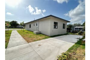 MLS# A12004886, Miami, Florida 33150