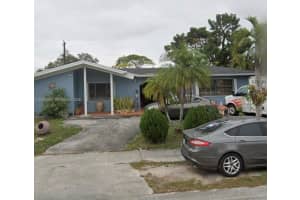 12325 Sw 42nd St, Miami