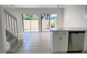 9465 Sw 77th Ct -, Miami