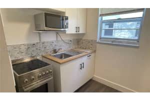 1043 NW 2nd St APT 9, Miami, FL 33128, - MLS#A12004907