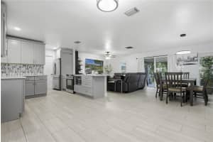 1200 Rowayton Cir, Wellington, FL 33414, - MLS#A12004919