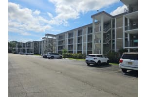 2998 Nw 48th Ter 432, Lauderdale Lakes