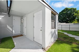 13840 NW 5th Ct, North Miami, FL 33168, - MLS#A12004937