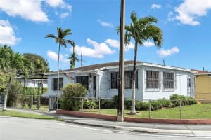 3694 NW 20th St, Miami, FL 33142, - MLS#A12004942