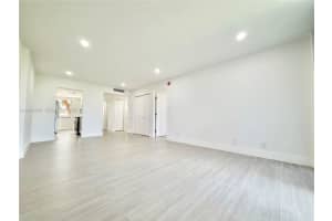 3361 Nw 47th Ter 329, Lauderdale Lakes