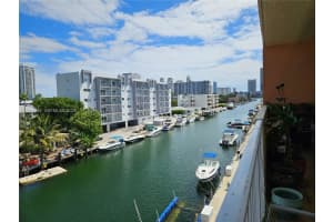3545 NE 167th St APT 404, North Miami Beach, FL 33160, - MLS#A12004946
