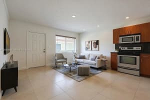 1856 NE 46th St APT F7, Fort Lauderdale, FL 33308, - MLS#A12004955