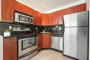 1856 NE 46th St APT F7, Fort Lauderdale, FL 33308, - MLS#A12004955