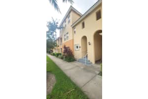 10012 NW 7th St UNIT 209, Miami, FL 33172, - MLS#A12004972