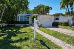9516 Byron Ave, Surfside, FL 33154, - MLS#A12004998