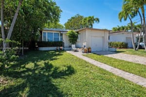 9516 Byron Ave, Surfside, FL 33154, - MLS#A12004998