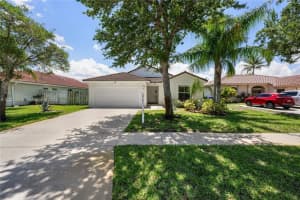 18510 Nw 23rd St, Pembroke Pines