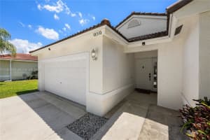 18510 NW 23rd St, Pembroke Pines, FL 33029, - MLS#A12005012