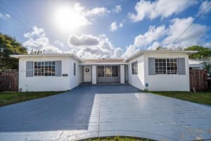 740 SW 7th Ave, Hallandale Beach, FL 33009, - MLS#A12005040