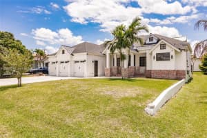 11240 Nw 23rd St, Plantation