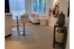5880 Collins Ave APT 604, Miami Beach, FL 33140, - MLS#A12005107