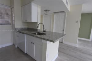 2890 N Oakland Forest Dr APT 204, Oakland Park, FL 33309, - MLS#A12005129