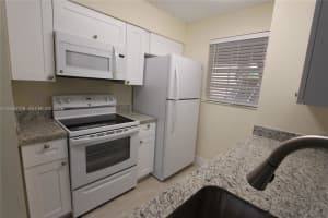 2890 N Oakland Forest Dr APT 204, Oakland Park, FL 33309, - MLS#A12005129
