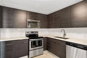 390 Racquet Club Rd APT 202, Weston, FL 33326, - MLS#A12005158