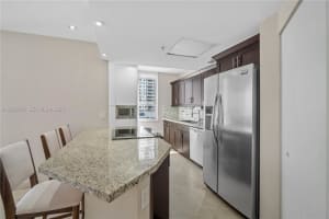 701 Brickell Key Blvd APT 710, Miami, FL 33131, - MLS#A12005172