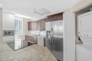 701 Brickell Key Blvd APT 710, Miami, FL 33131, - MLS#A12005172