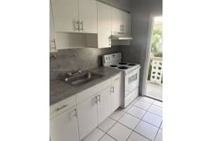 1610 Liberty St #7, Hollywood, FL 33020, - MLS#A12005201