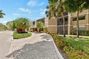 16400 Golf Club Rd APT 104, Weston, FL 33326, - MLS#A12005203