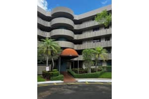 1101 Colony Point Cir 318, Pembroke Pines