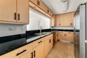 801 Brickell Key Blvd 1503, Miami
