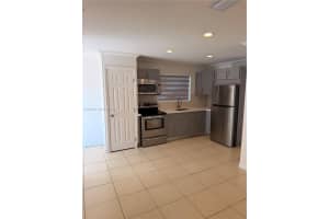 3011 N 74th Way b, Hollywood, FL 33024, - MLS#A12005236
