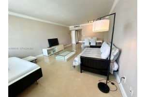 100 Lincoln Rd 1010, Miami Beach