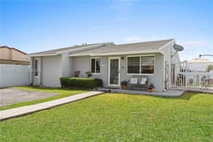 13226 Nw 5th Ter, Miami