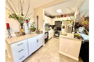 431 Chatham N, West Palm Beach, FL 33417, - MLS#A12005253