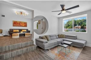 541 Nw 109th St, Miami