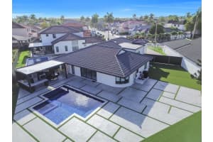 990 Nw 131st Ave, Miami