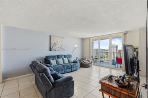 2851 NE 183rd St APT 2012E, Aventura, FL 33160, - MLS#A12005318