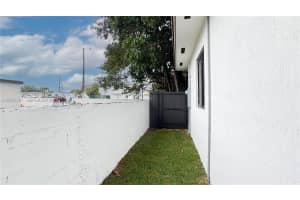 4517 NW 3rd St #4517, Miami, FL 33126, - MLS#A12005321
