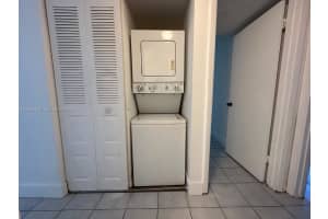 215 Lake Pointe Dr APT 113, Oakland Park, FL 33309, - MLS#A12005331