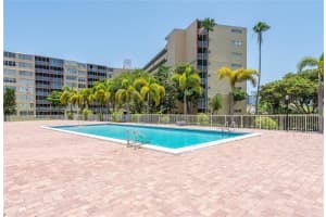 1750 NE 191st St Apt 100-1, Miami, FL 33179, - MLS#A12005336