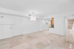 7501 E Treasure Dr APT 7M, North Bay Village, FL 33141, - MLS#A12005349