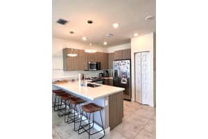 6420 NW 102nd Path Apt 304, Doral, FL 33178, - MLS#A12005352