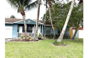 1020 Sw 81st Ter, North Lauderdale