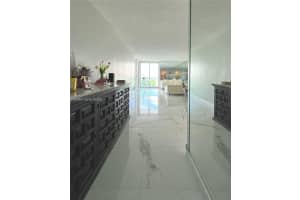 100 Bayview Dr APT 1827, Sunny Isles Beach, FL 33160, - MLS#A12005423