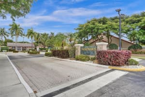9743 Malvern Dr, Tamarac, FL 33321, - MLS#A12005427